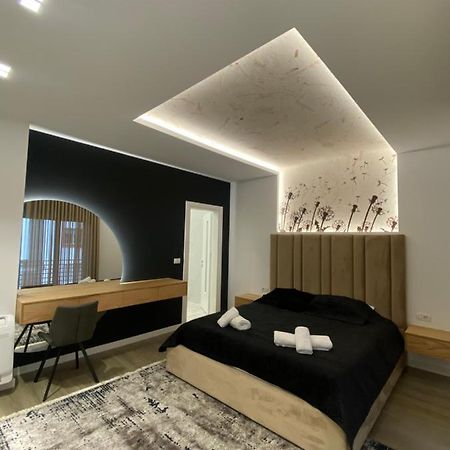 Riar Apartaments Korce Eksteriør billede