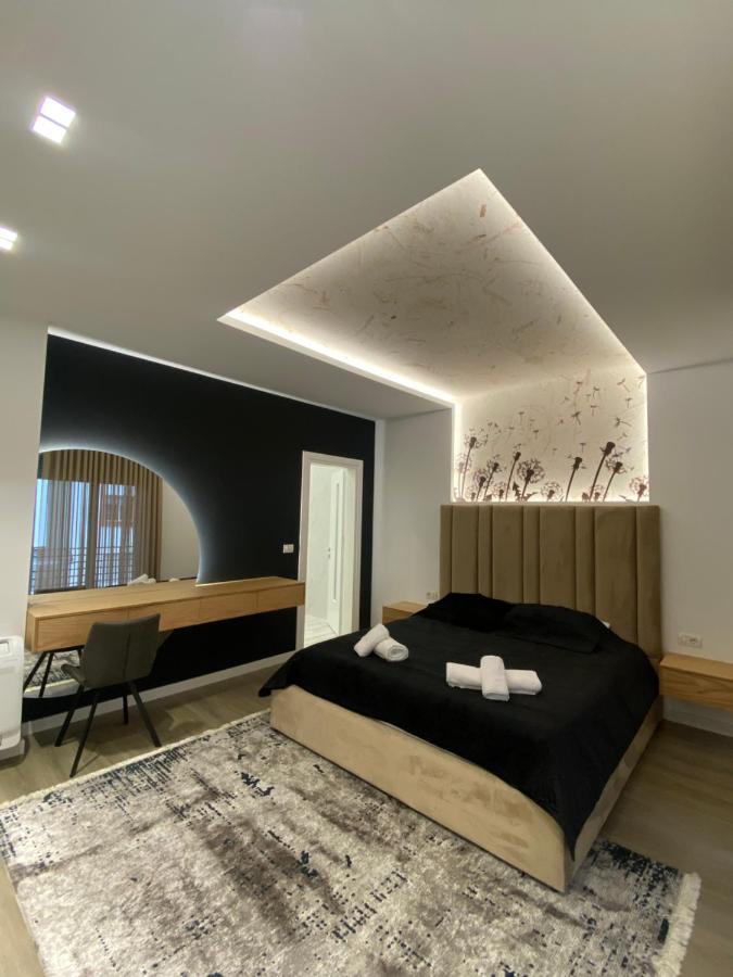 Riar Apartaments Korce Eksteriør billede